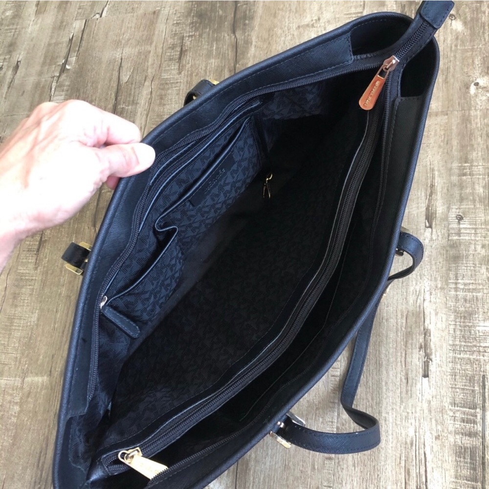 Michael Kors Black Saffiano Jet Set Travel Tote Lg - Picture 7 of 15
